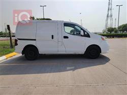 نیسان NV200